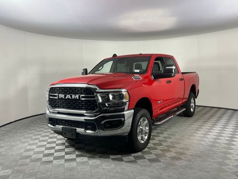 Used 2024 RAM 2500 Big Horn w/ Bed Utility Group image 3