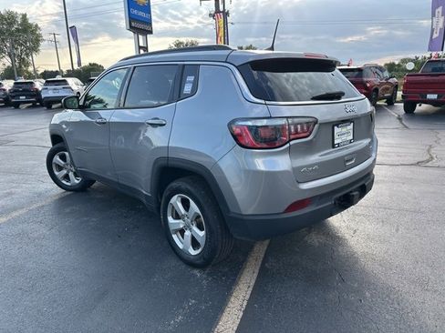 Used 2018 Jeep Compass Latitude w/ Popular Equipment Group image 5