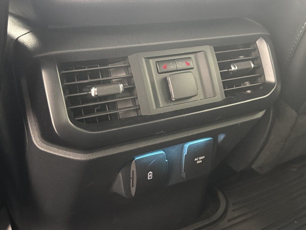 Used 2023 Ford F150 Raptor AWD/4WD image 28