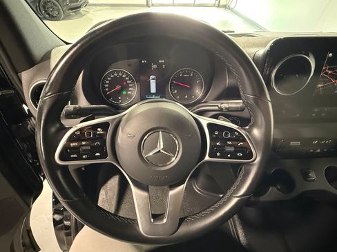 Used 2024 Mercedes-Benz Sprinter 3500 image 47