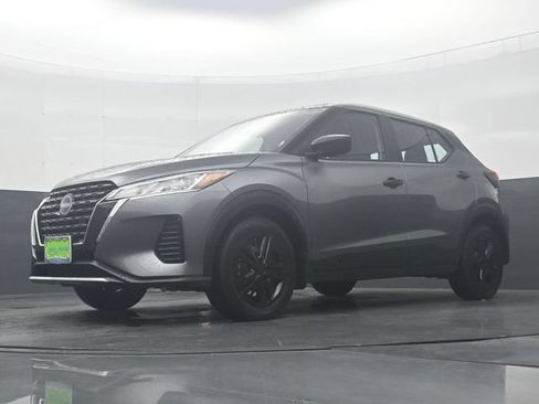 Used 2024 Nissan Kicks S FWD image 28