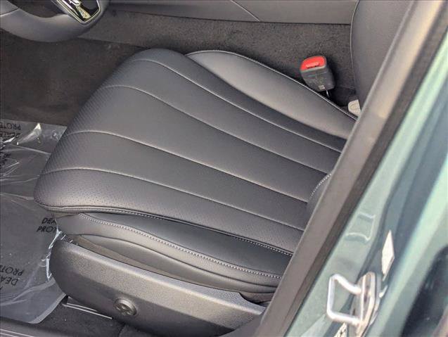 Used 2026 Mercedes-Benz E 350 Sedan image 4