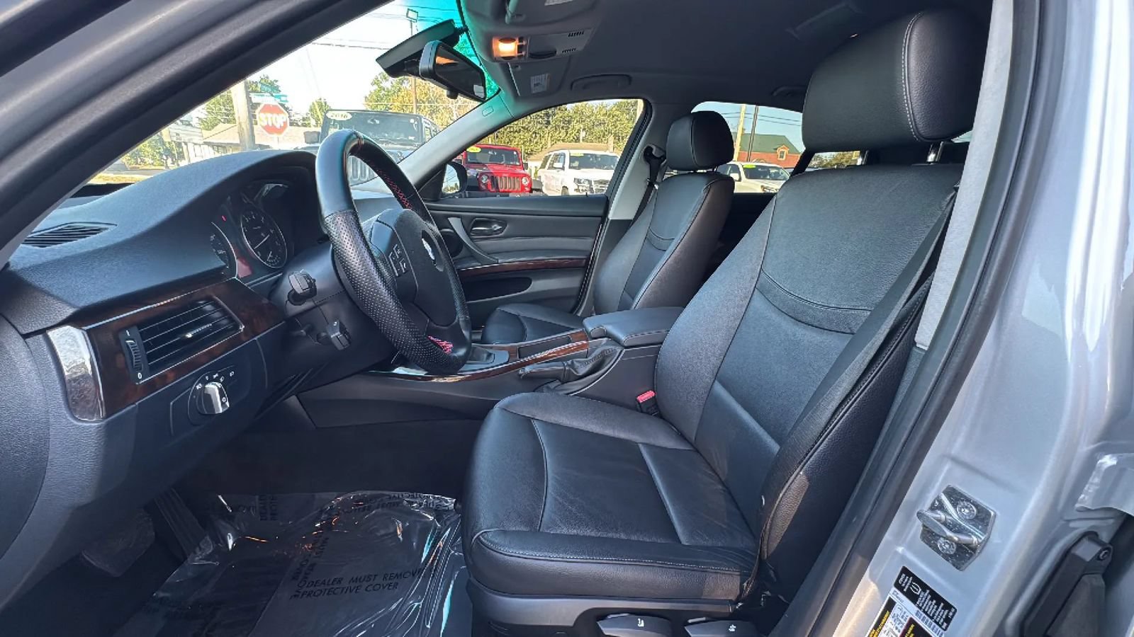 Used 2011 BMW 328i xDrive Sedan AWD/4WD image 15