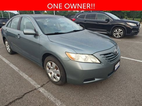 Used 2008 Toyota Camry LE FWD image 3