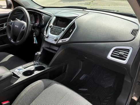 Used 2017 GMC Terrain SLE AWD/4WD image 25