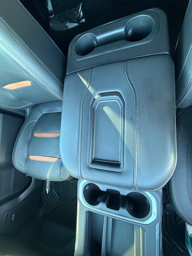 Used 2020 GMC Sierra 1500 AT4 w/ Off-Road Performance Package AWD/4WD image 14