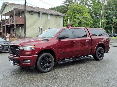 Used 2025 RAM 1500 Big Horn AWD/4WD image 3