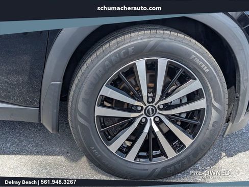 Used 2023 Nissan Pathfinder Platinum w/ Cargo Package AWD/4WD image 9