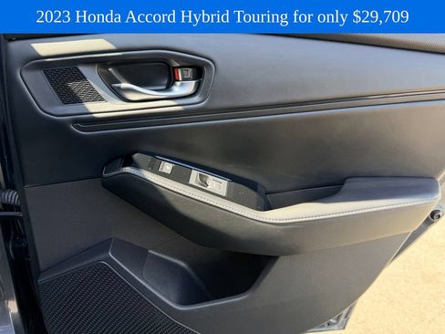 Used 2023 Honda Accord Touring image 12