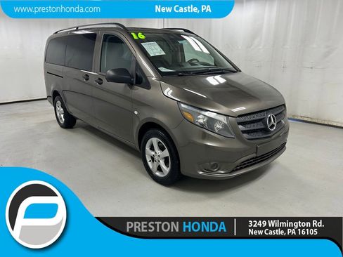 Used 2016 Mercedes-Benz Metris Passenger image 1