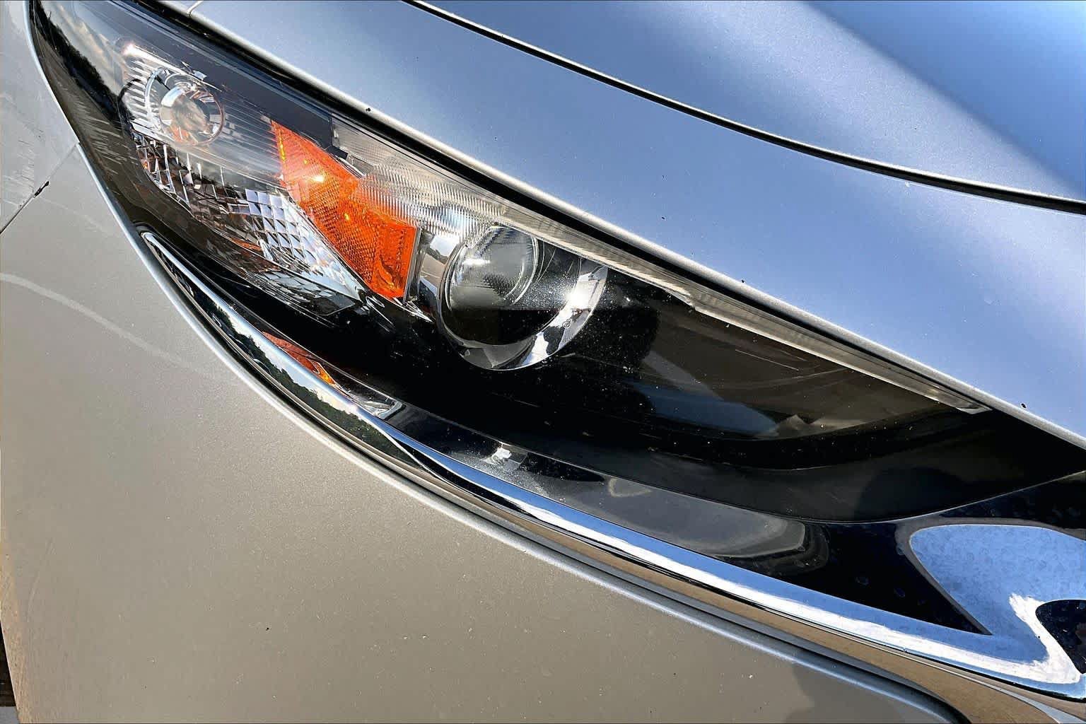 Used 2019 MAZDA MAZDA3 Sedan w/ Select Package FWD image 27