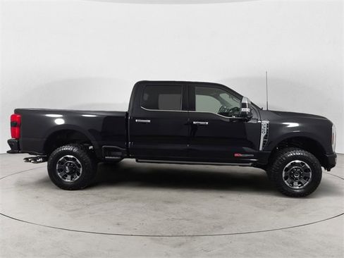 Certified 2024 Ford F350 Platinum w/ Tremor Off-Road Package image 6