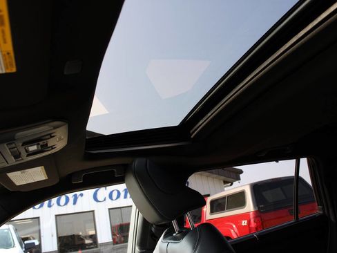 Used 2022 Toyota Highlander XSE image 21