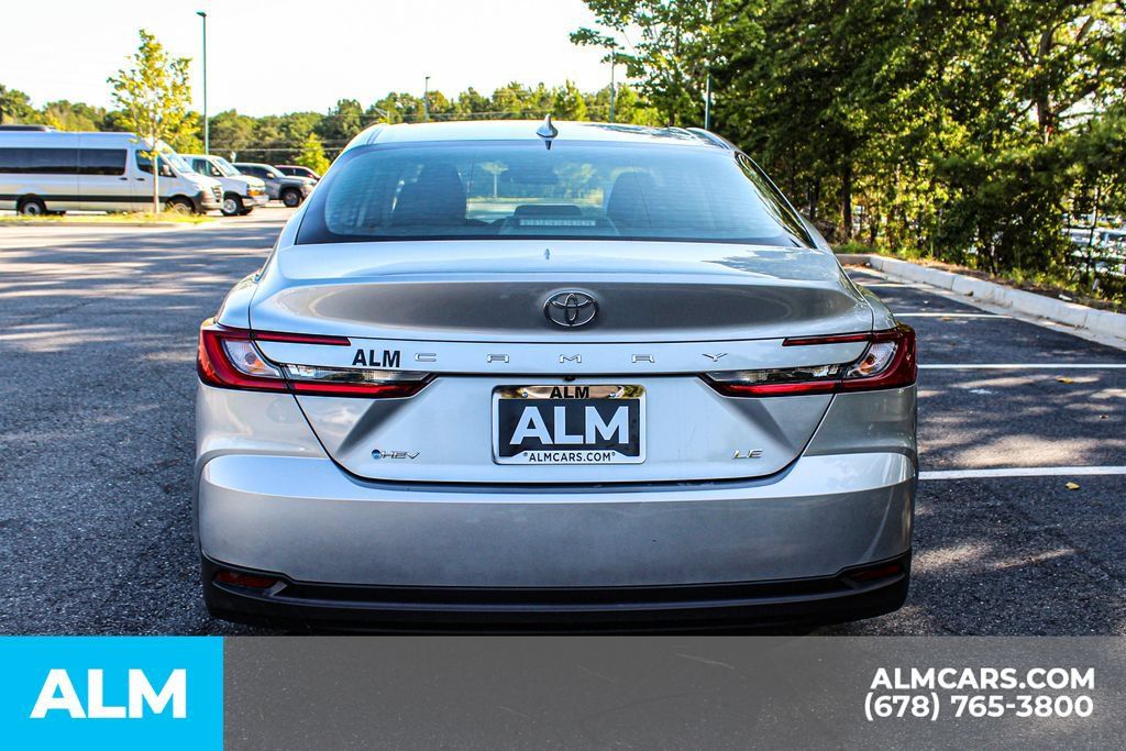 Used 2025 Toyota Camry LE FWD image 10