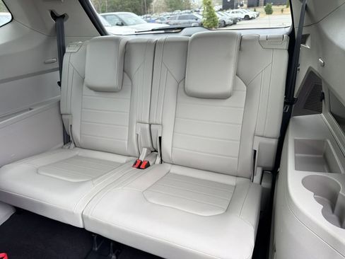 Used 2021 Volkswagen Atlas SEL Premium image 12