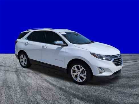 Used 2021 Chevrolet Equinox Premier FWD image 2