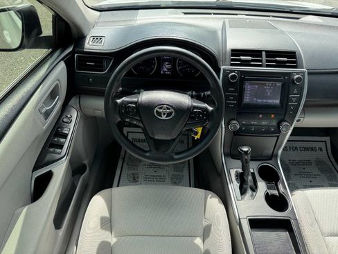Used 2016 Toyota Camry LE image 15