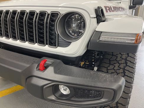 New 2026 Jeep Gladiator Rubicon w/ Steel Power Dome Hood Package image 14