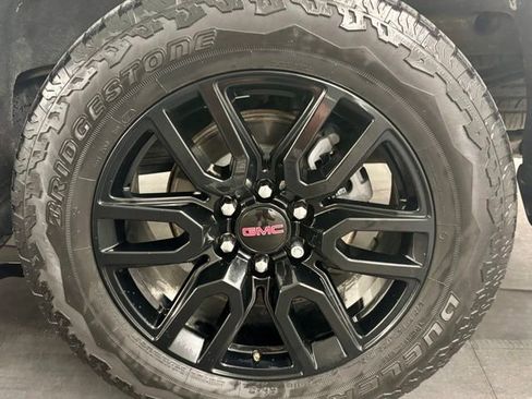 Used 2022 GMC Sierra 1500 Elevation AWD/4WD image 12