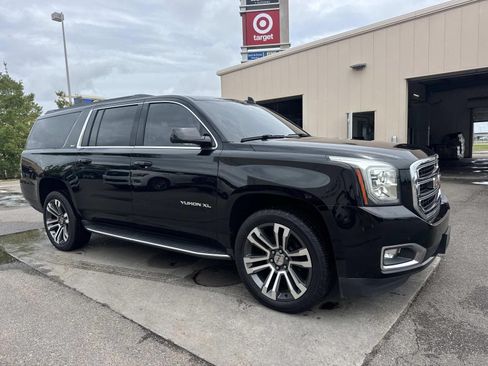 Used 2020 GMC Yukon XL SLT AWD/4WD image 3
