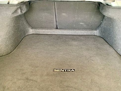 Used 2022 Nissan Sentra SR FWD image 21