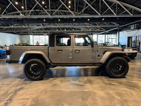 Used 2020 Jeep Gladiator Overland w/ Trailer Tow Package image 6