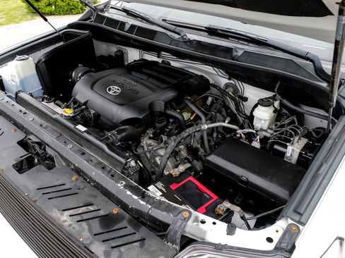 Used 2016 Toyota Tundra Platinum AWD/4WD image 45
