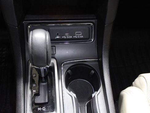 Used 2023 Subaru Ascent Limited w/ Technology Package image 33