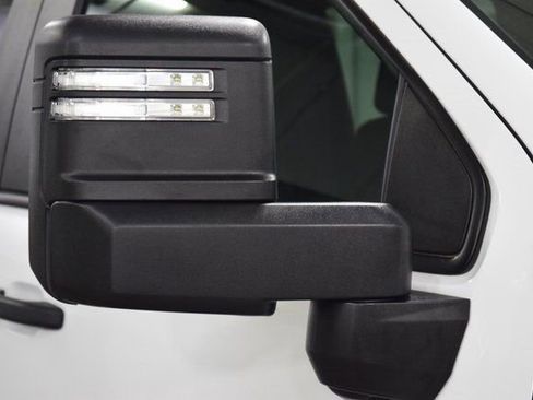 Used 2024 GMC Sierra 3500 Pro w/ Convenience Package image 10