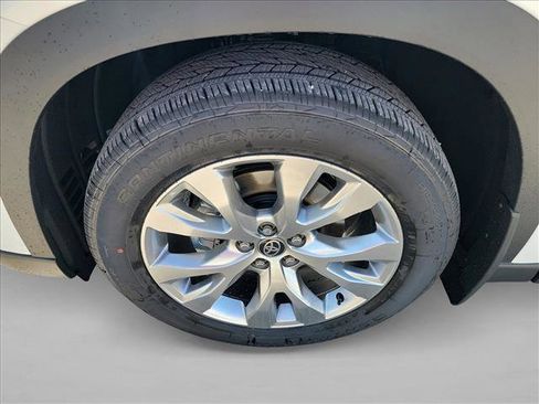 New 2026 Toyota Grand Highlander Limited image 9