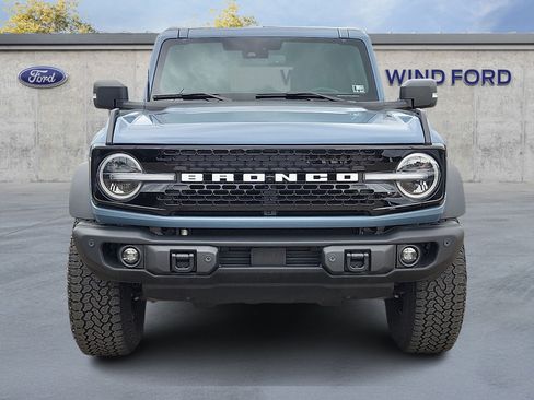 Used 2025 Ford Bronco Badlands AWD/4WD image 2