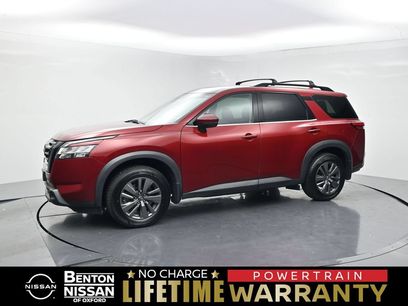 Used 2022 Nissan Pathfinder SV w/ SV Black Package