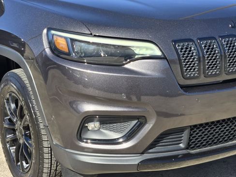 Used 2023 Jeep Cherokee Altitude Lux image 9