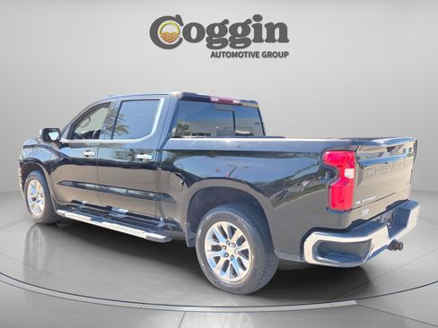 Used 2020 Chevrolet Silverado 1500 LTZ w/ LTZ Plus Package RWD image 3