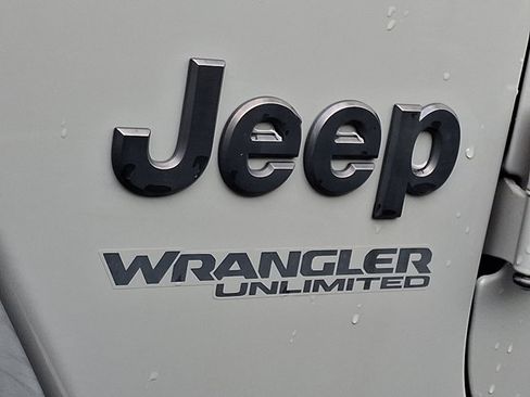 Used 2021 Jeep Wrangler Unlimited Sport AWD/4WD image 10