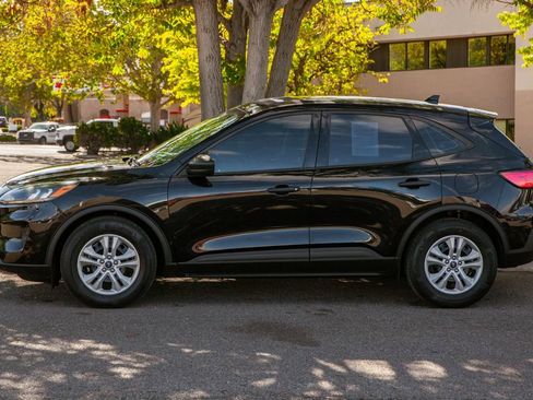 Used 2020 Ford Escape S image 8