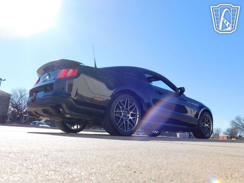 Used 2012 Ford Mustang Shelby GT500 w/ SVT Performance Pkg image 26
