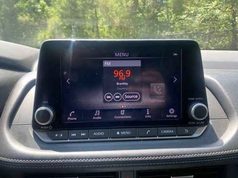Certified 2024 Nissan Rogue SV AWD/4WD image 24