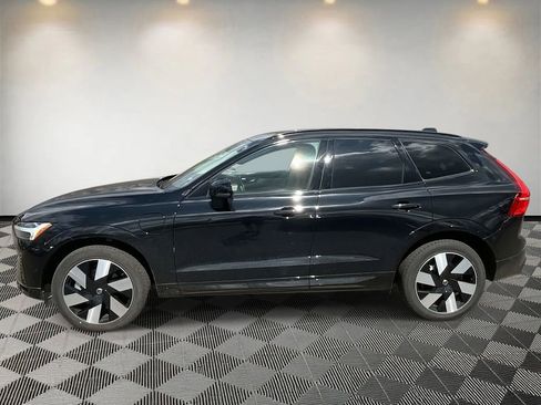 Used 2025 Volvo XC60 T8 Plus w/ Protection Package Premier image 6