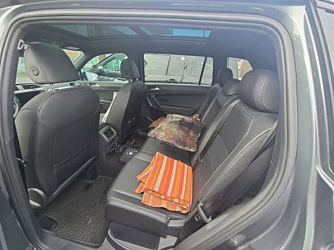 Used 2020 Volkswagen Tiguan SE R-Line image 10