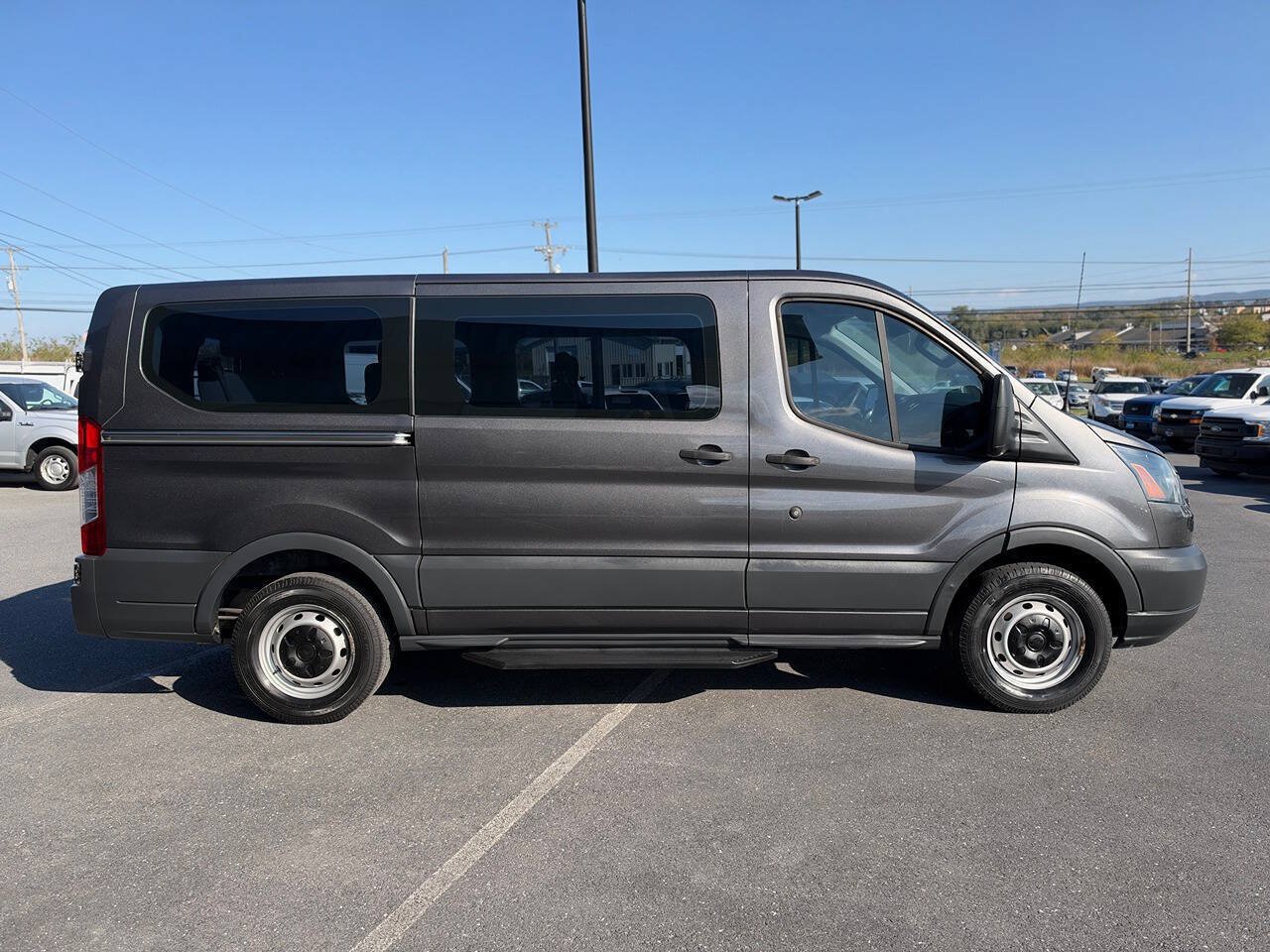 Used 2017 Ford Transit 150 XL RWD image 36