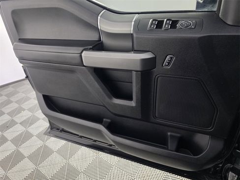 Used 2017 Ford F150 XLT w/ Equipment Group 302A Luxury image 30