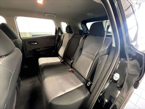 Used 2023 Nissan Rogue SV AWD/4WD image 15