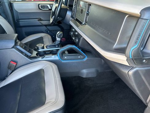 Certified 2024 Ford Bronco Wildtrak AWD/4WD image 19