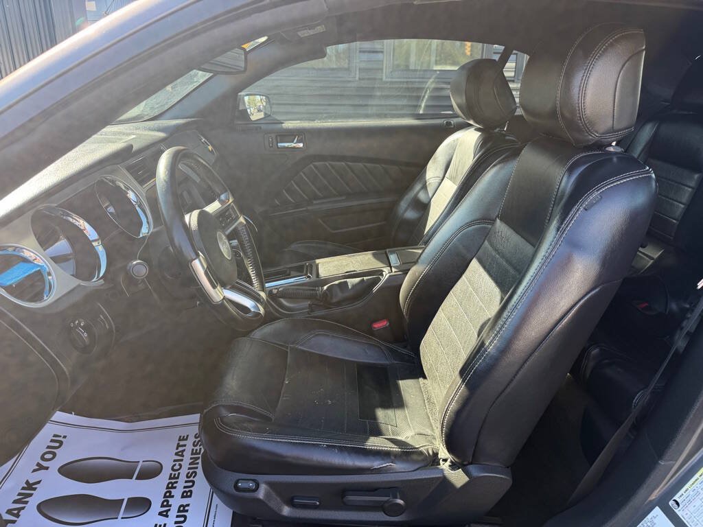 Used 2014 Ford Mustang Premium RWD image 8