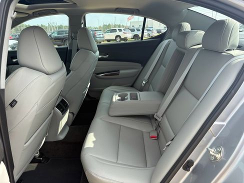 Used 2017 Acura TLX image 22