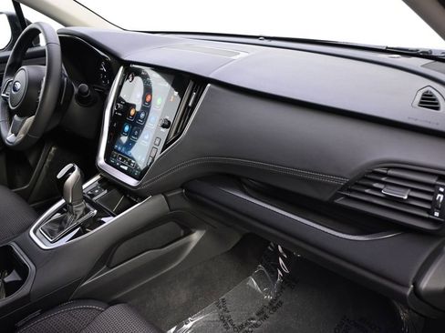 Used 2025 Subaru Outback Premium image 15