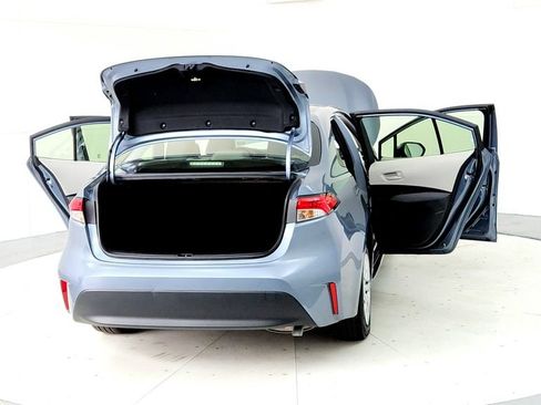 Used 2023 Toyota Corolla LE FWD image 11