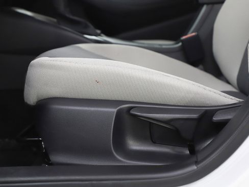 Used 2026 Toyota Corolla LE w/ LE Premium Package image 21