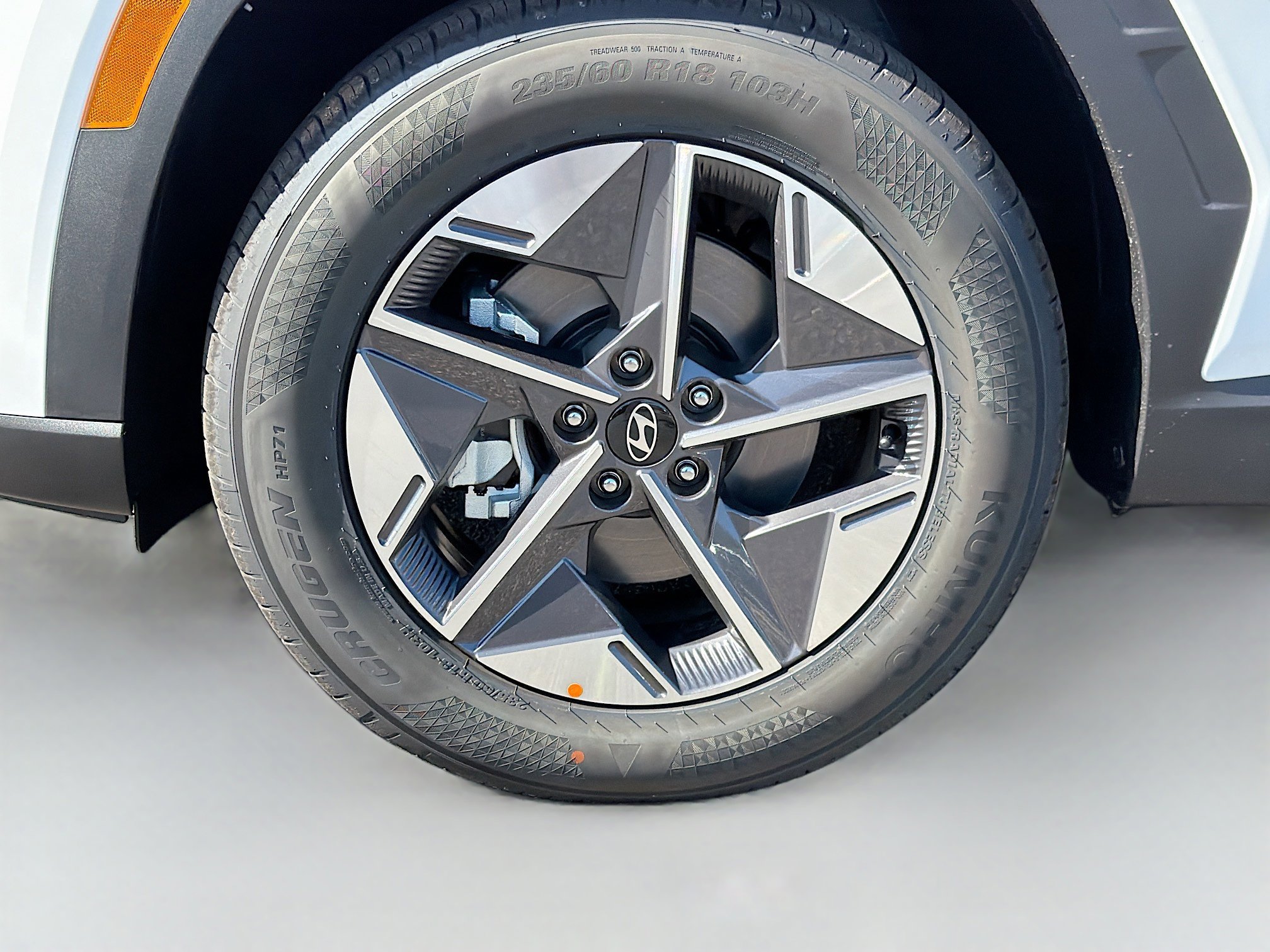 New 2026 Hyundai Tucson SEL FWD image 12